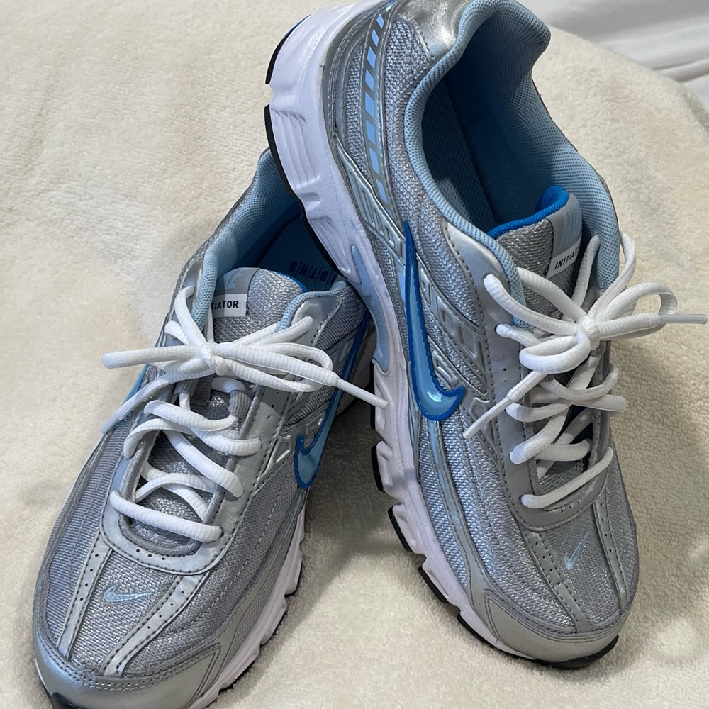 Nike Initiator sneakers. New never worn. Size 8 W.